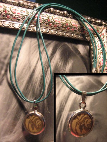 Vintage Flower Pendent