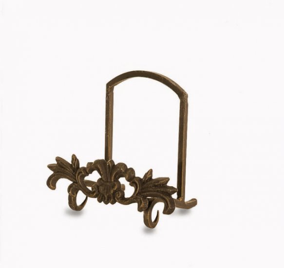 Small Fleur Plate Stand
