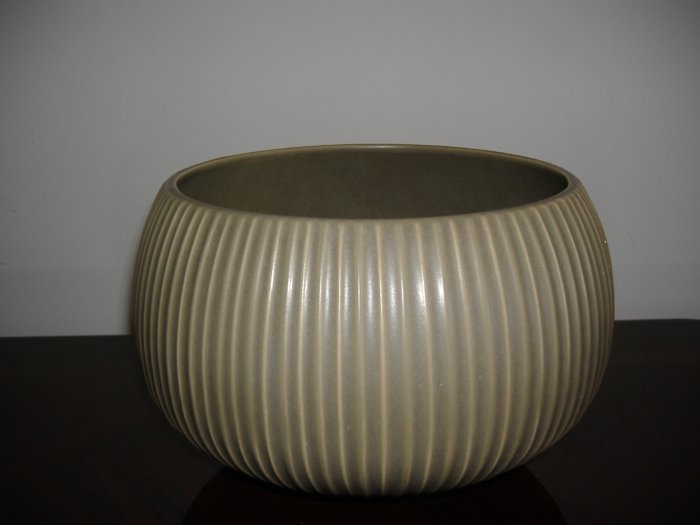 NEW Jonathan Adler Vidalia Bowl Olive