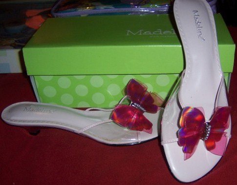 Butterfly Sandals Pink Woman Size 7 NEW Madeline