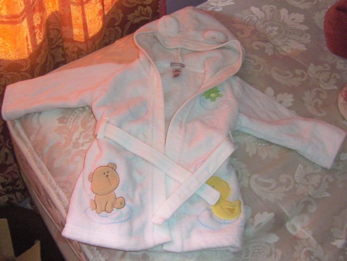 BABYBOYS SOFT WHITE HOODED TERRYCLOTH ROBE w/TIE