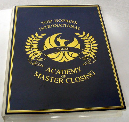TOM HOPKINS - ACADEMY OF MASTER CLOSING - 12 TAPES - MSRP $225 - SALES - SELLING