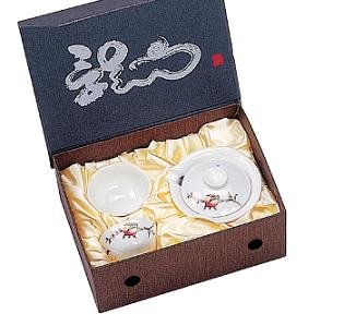 Fortunate Peach Small Tea Set