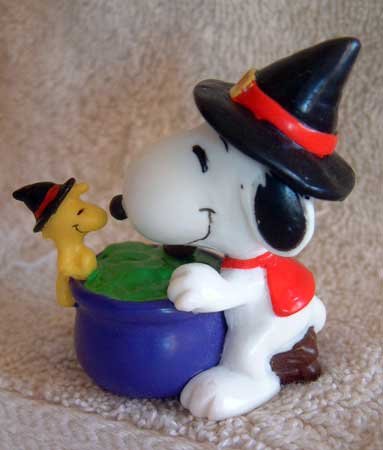 SNOOPY & WOODSTOCK Bird Halloween Holiday Ornament