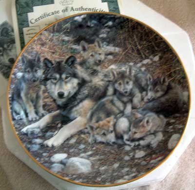 'Den Mother' Wolf Bradford Exchange Collector Plate