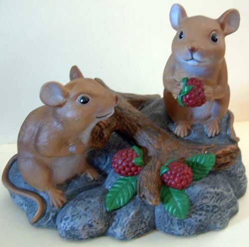 Mice in Raspberry Patch Mouse Indoor Outdoor Decoration