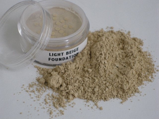 Mineral Makeup Foundation Light Beige 10 Gram Jar