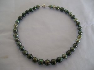 black pearl necklace