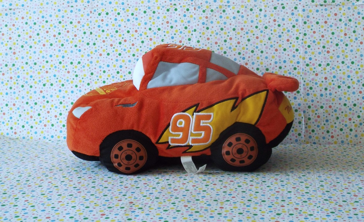 Disney Pixar Cars Lightning McQueen Stuffed Car