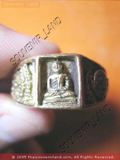 0797-VINTAGE OLD RARE THAI BUDDHA AMULET RING LP NGERN
