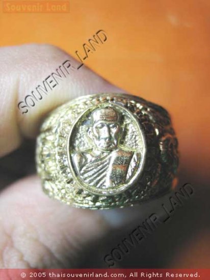 0790-VINTAGE OLD RARE THAI BUDDHA AMULET RING LP TUAD