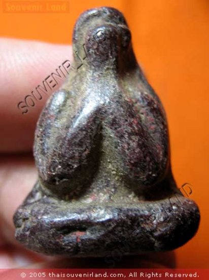0524-THAI BUDDHIST AMULET CLOSE EYE PHA-PIT-TAH LP DUM
