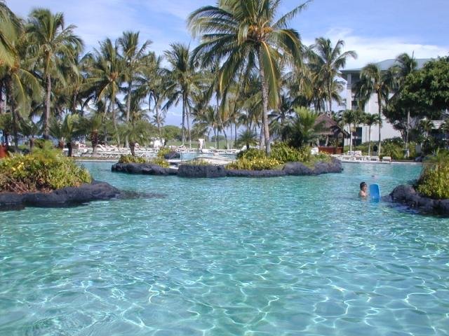 Go to Hawaii from US Canada for two Coach !