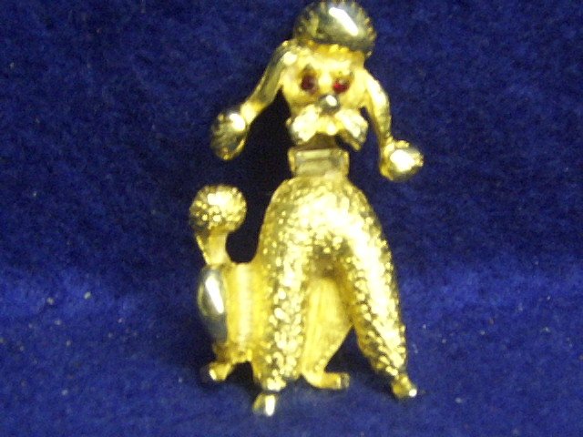 BEAUTIFUL POODLE PIN BY PELL
