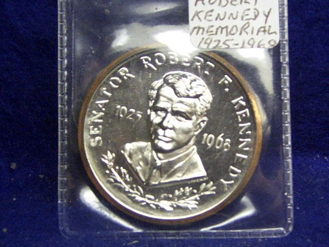 ROBERT KENNEDY MEMORIAL MEDALLION