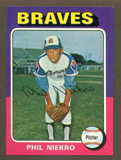 1975 Topps baseball set # 130 Phil Niekro HOF Atlanta Braves