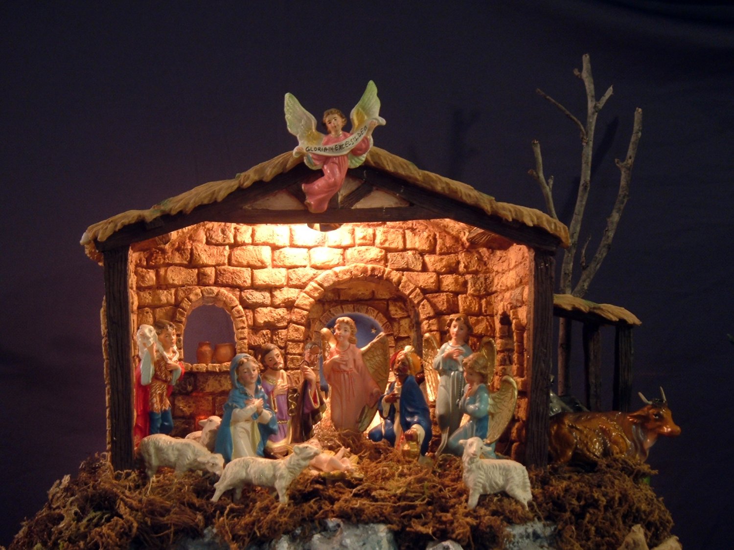 fontanini lighted nativity stable creche manger fontanini lighted nativity stable creche manger