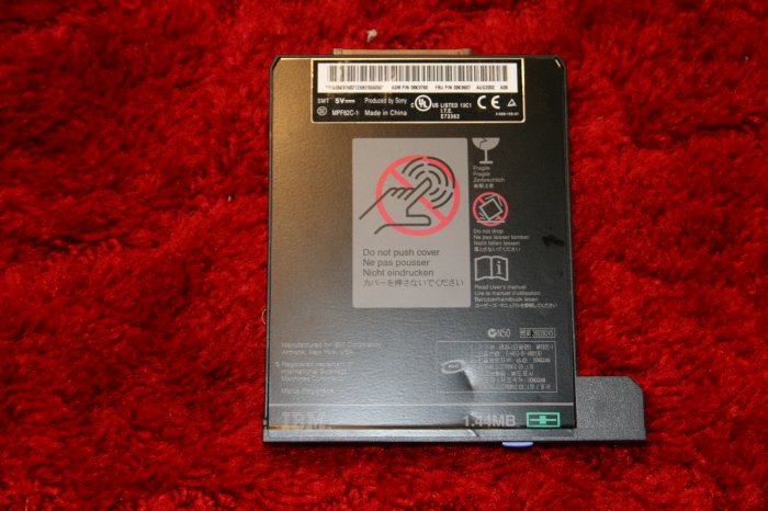 IBM THINKPAD T-SERIES FLOPPY DRIVE WITH MOUNTS 08K9607!!!!