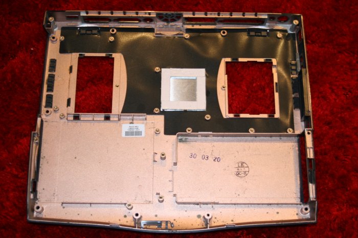 IBM THINKPAD T20 LAPTOP BASE 04P3130!!!