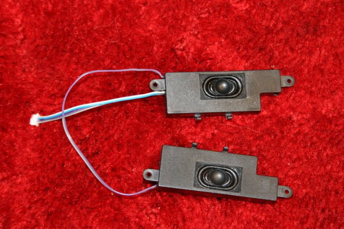 DELL INSPIRON 4000 LAPTOP SPEAKERS!!!!!!!!!