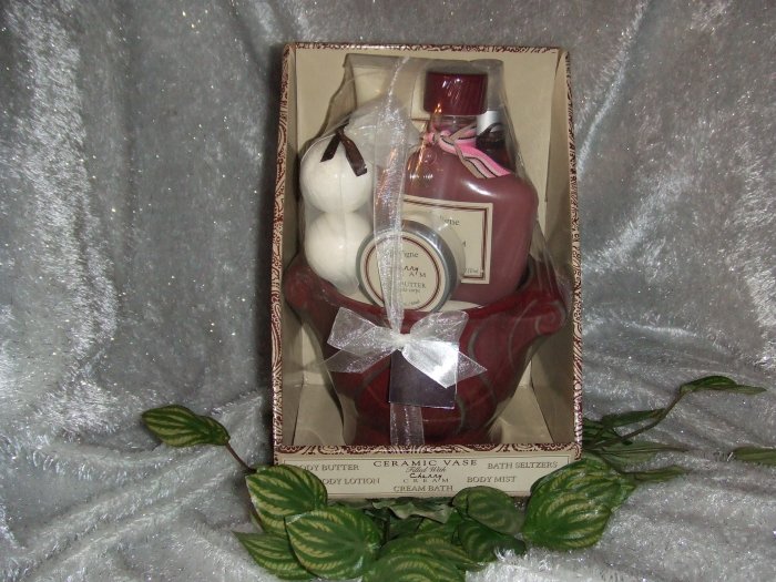 Ceramic Vase Bath Gift Basket