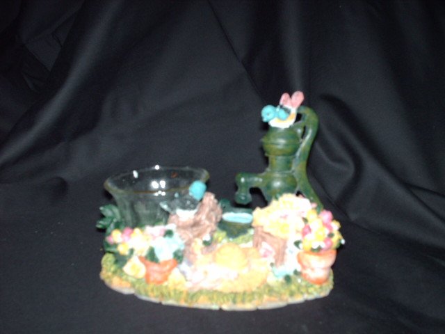 Well Pump Garden Motif Votive Candle Holder - NIB