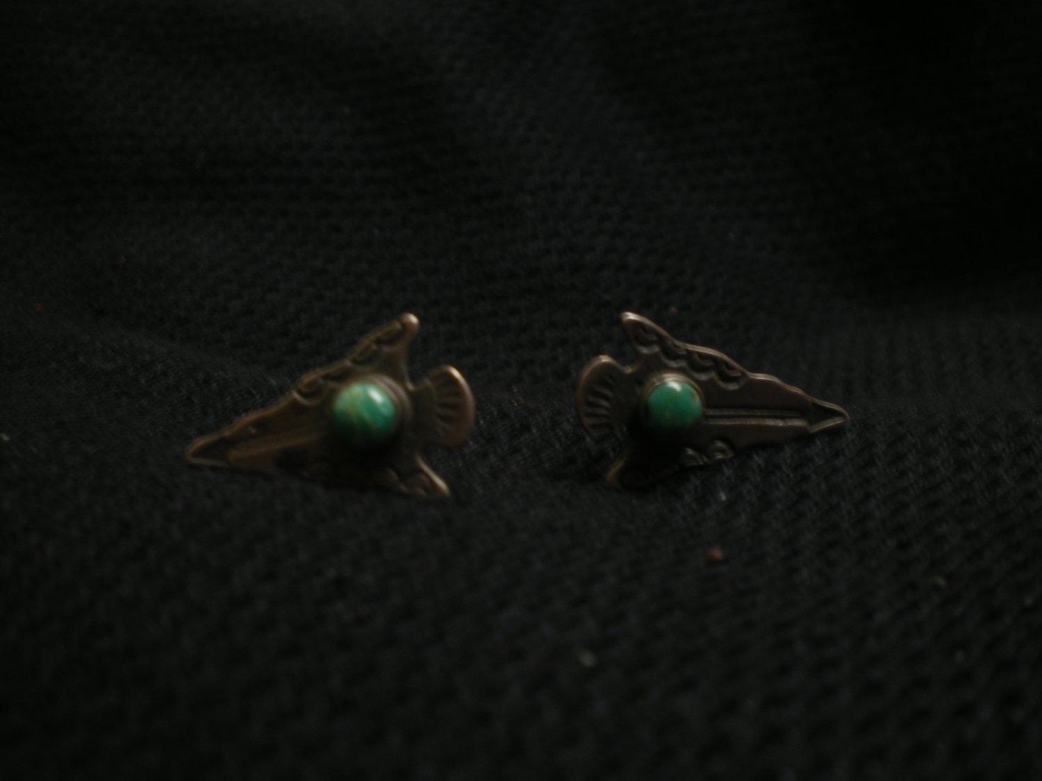 4.0 gram pair of sterling siver arrow head shaped ear rings
