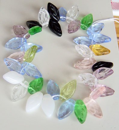 Summer Pink Green Purple White Black Glass Leaf Beads