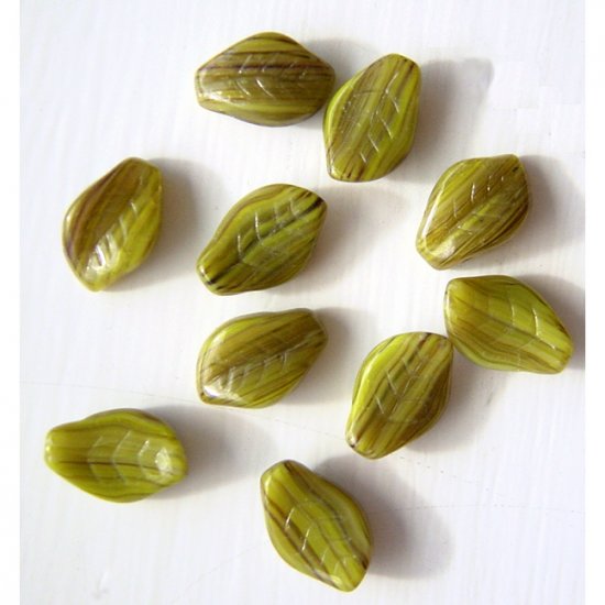 Pea Green / Amethyst Purple Color Leaves Hurricane Glass Beads Unique
