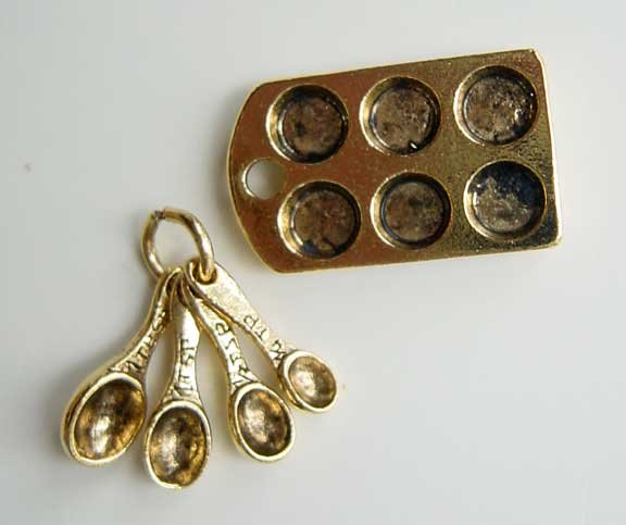 Baking Kitchen Charms Muffin Pan Measuring Spoon Gold Color