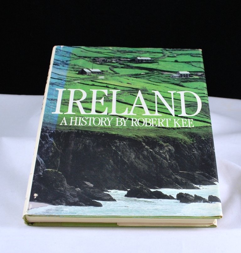 Ireland A History by Robert Kee HB