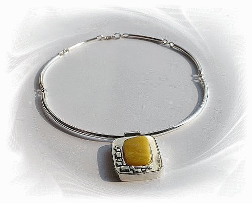 Artisian Handcrafted Sterling Silver Amber Pendant Necklace