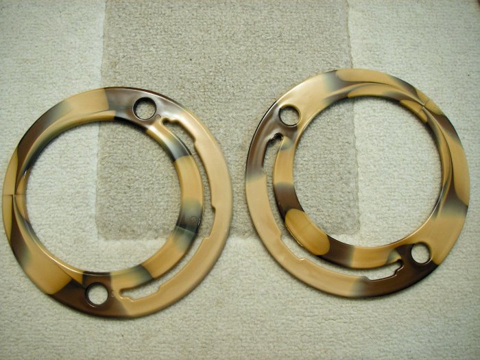 Pair of Circular Plastic Handles for Bags