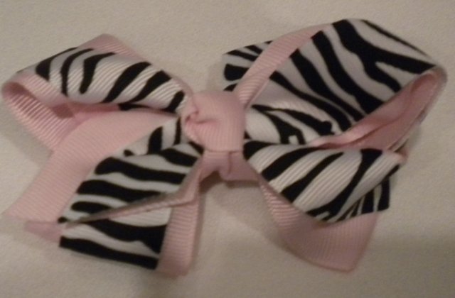 4 1/2" pink and zebra bow