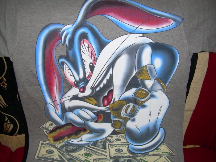 BRNAD NEW MONEY HUNGRY BUGS BUNNY GRAY BIG T