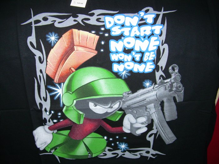 NEW MARVIN THE MARTIAN BLACK BIG T SHIRT