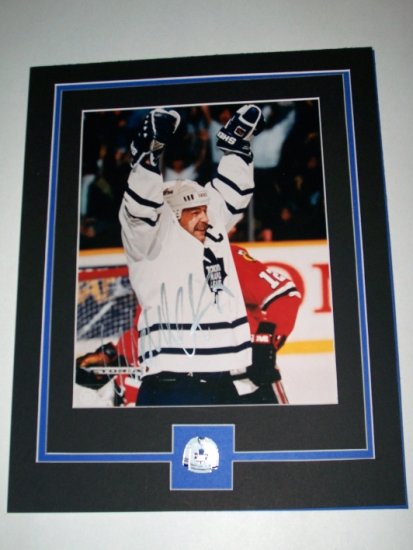 WENDEL CLARK AUTOGRAPHED 8X10 FULLY MATTED