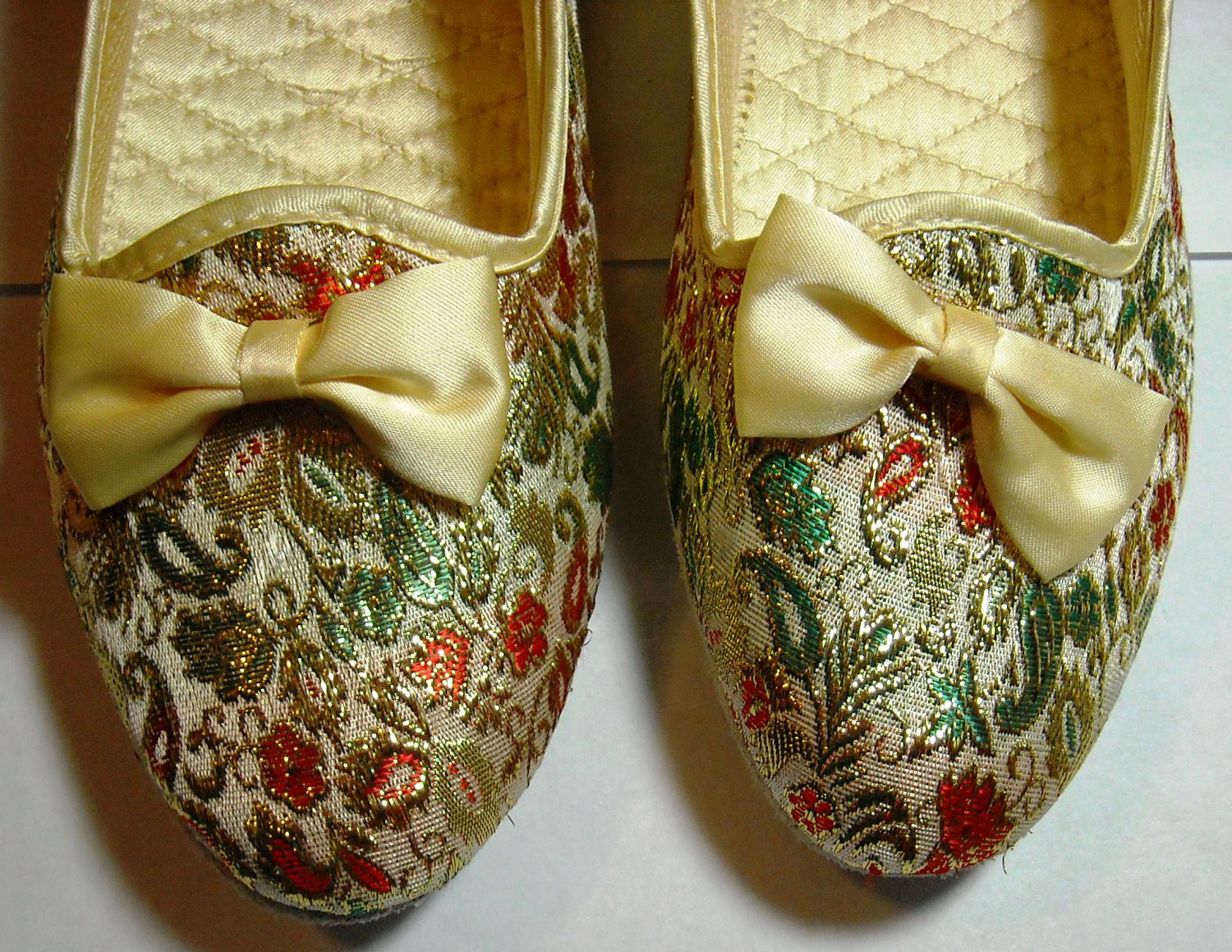Christmas Slippers by Love Mates – Size 5