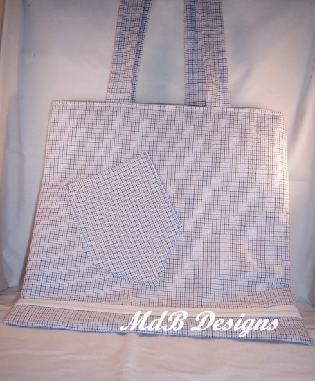 Magazine Tote in Light Blue Seersucker