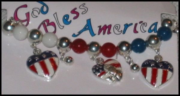 Support Our Troops God Bless America Patriotic American Flag Heart & Prayer Charm Bracelet J72