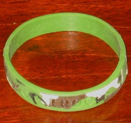 Support Our Troops in Iraq Army Camouflage Wristband W42 Patriotic Military Camo
