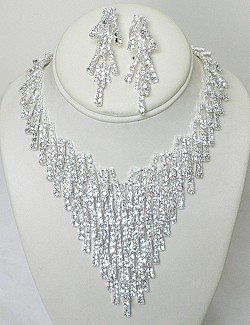 LARGE RHINESTONE BIB NECKLACE SET NKR625