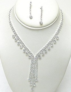 AUSTRIAN CRYSTAL NECKLACE SET NKR563