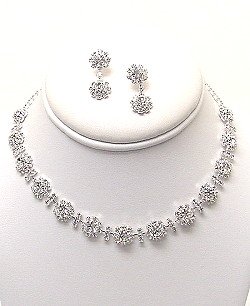 CLEAR RHINESTONE FLOWER CHOKER SET NKR385