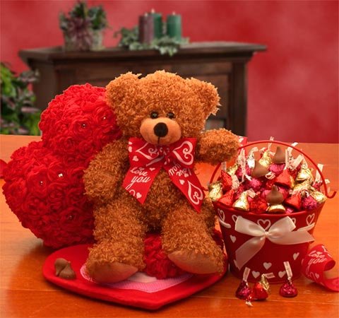 Love & Kisses Bear