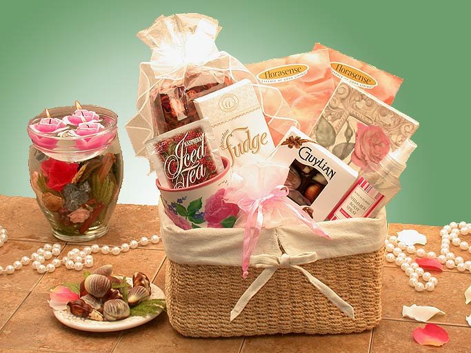 Victorian Roses Gift Hamper