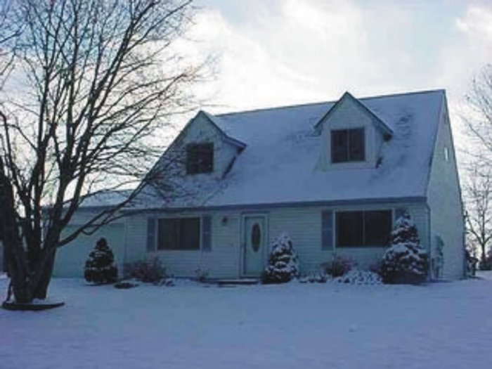 240 Woodlake Dr