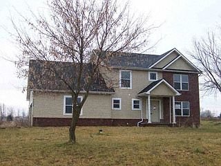 9859 Fountain Ln