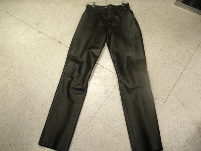 Apostrophe Black leather pants