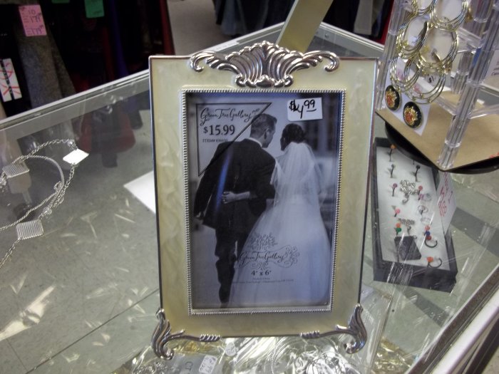 Green True Gallery picture frame